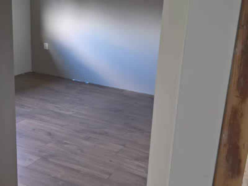 Project slaapkamer, stucwerk over kozijn